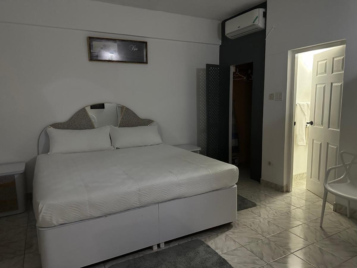 Remarkable 1-Bed Apartment In مونتيغو باي المظهر الخارجي الصورة